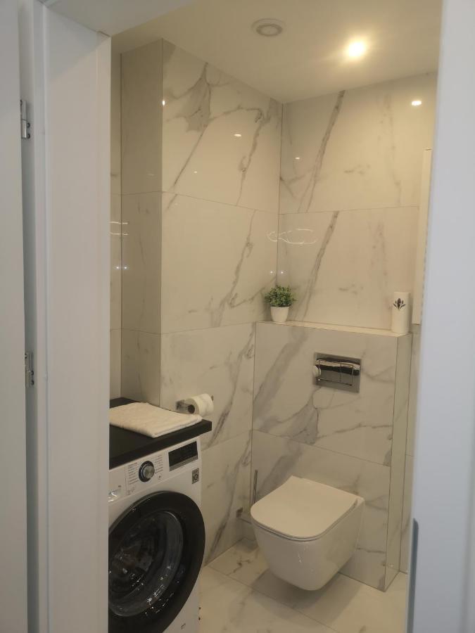 Apartament Z Widokiem Na Morze W Kompleksie Hevenia Rewal Buitenkant foto