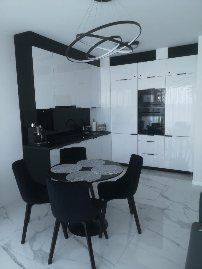 Apartament Z Widokiem Na Morze W Kompleksie Hevenia Rewal Buitenkant foto